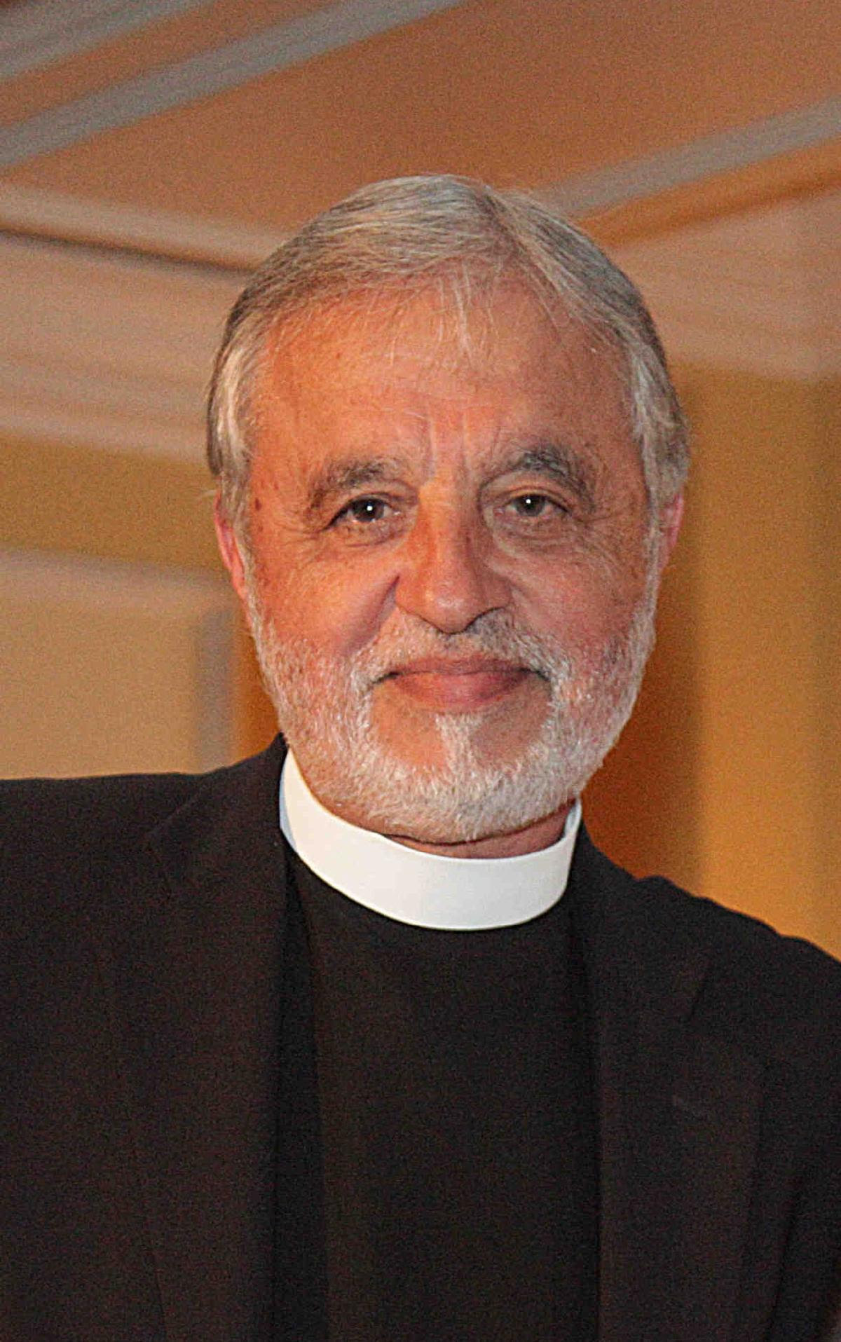 AHEPA Congratulates Father Karloutsos, A Recipient of the Presidential Medal of Freedom