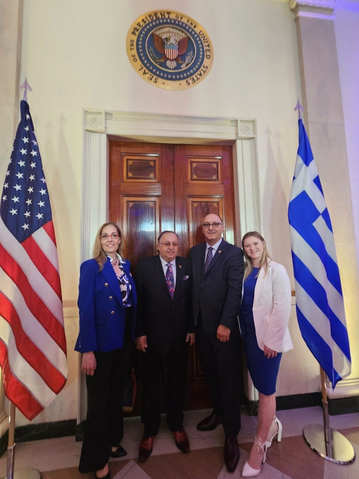 AHEPA Family Visits White House